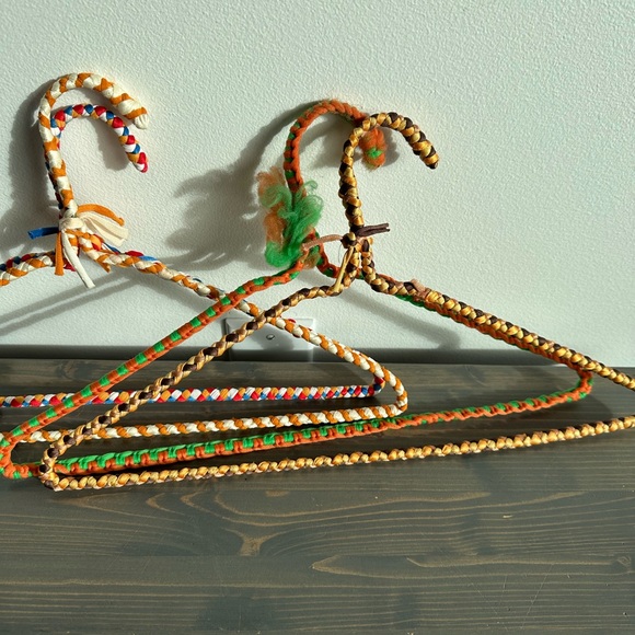 Vintage metal hand macramé hangers - Picture 6 of 9